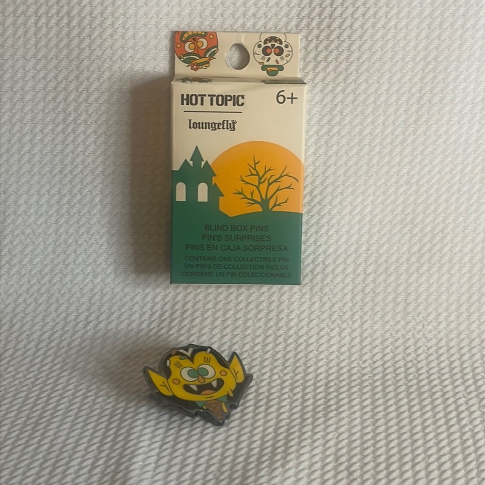 🌺Clearance Item🌺 LoungeFly blind boxes Halloween pins